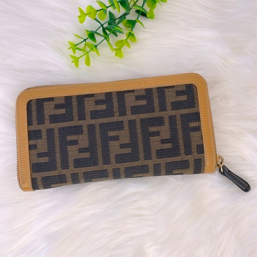 Fendi Zucca Zippy‎ Wallet